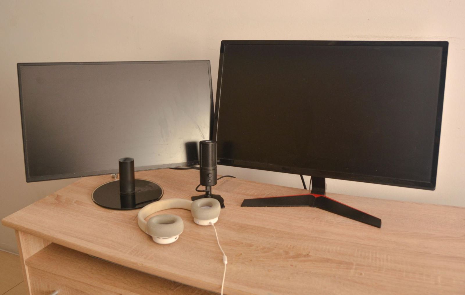 unstable hdmi connection causing random black screen